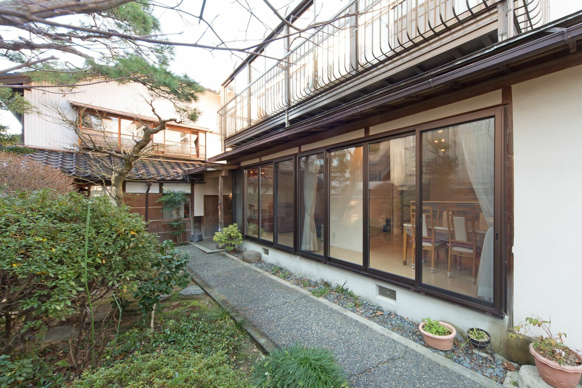 Kanazawa Seiren Le Lotus Bleu ภายนอก รูปภาพ